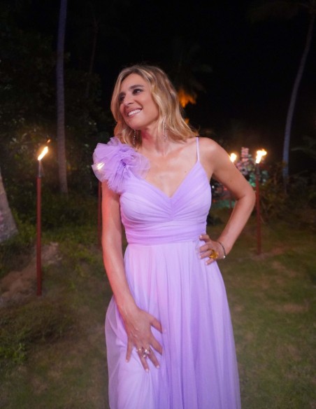 Robe longue en tulle avec épaule décorée pour invitée - Sandra Barneda