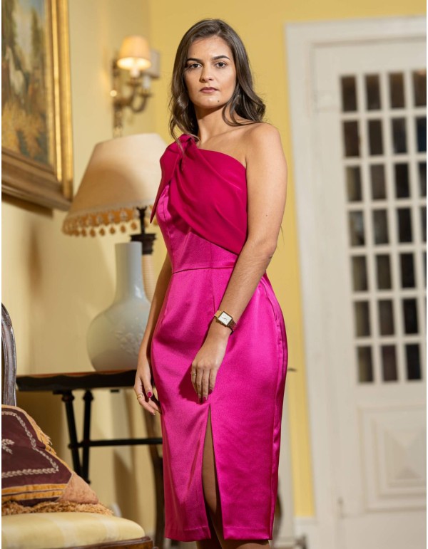 Vestido midi asimetrico de invitada con detalle de lazo