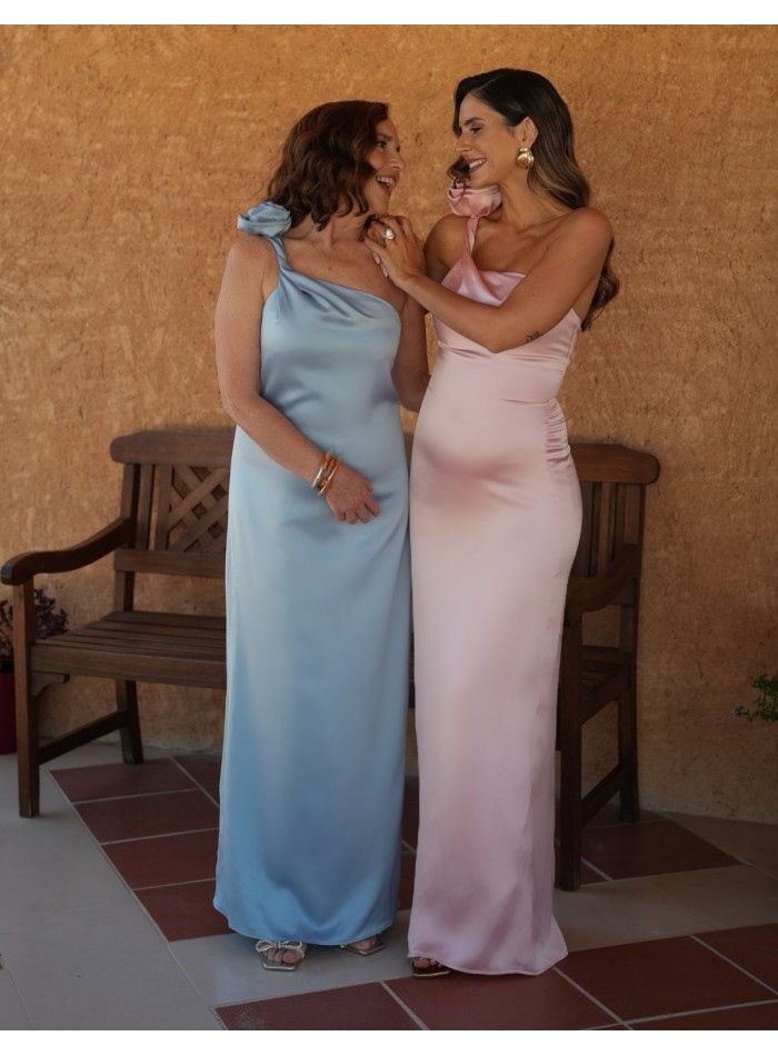 vestido largo de invtiada