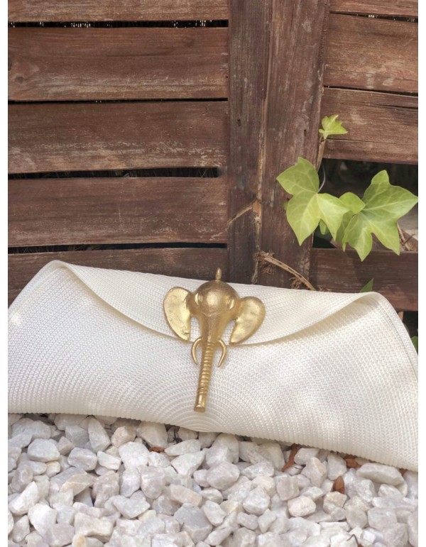 Sac en raphia avec fermoir éléphant en bronze 2