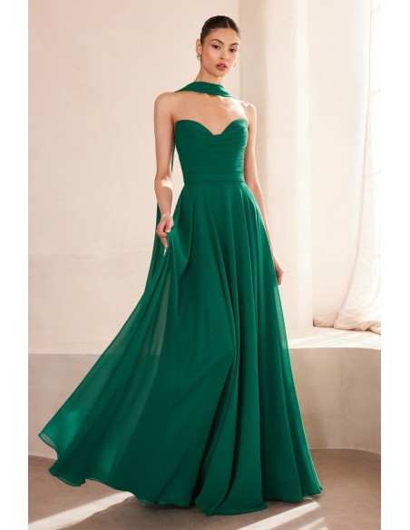 Robe d'invité longue et sans bretelles avec châle assorti