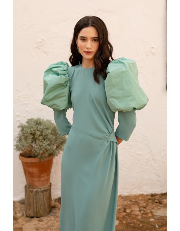 Robe midi drapée vert menthe à manches longues bouffantes 2