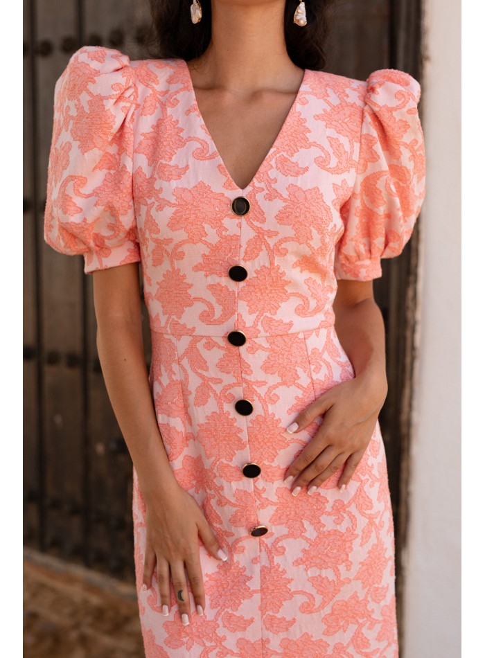 Robe de cocktail en jacquard floral saumoné