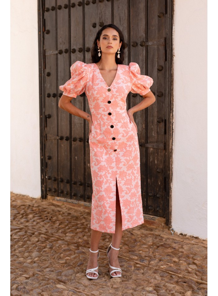 Robe de cocktail en jacquard floral saumoné