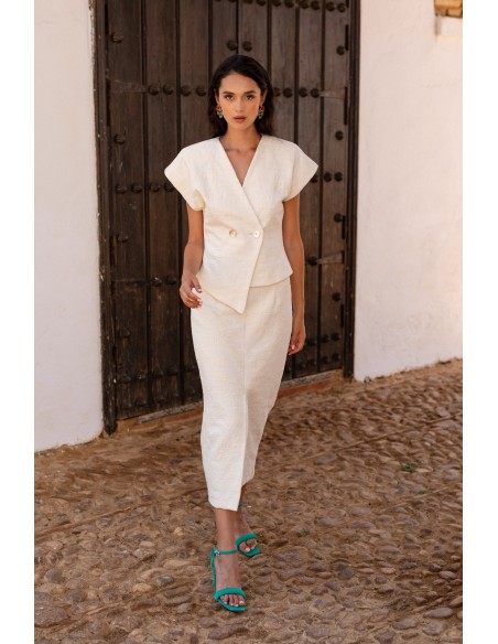 Two-piece white short-sleeved crossover set