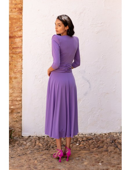 Robe midi en maille mauve avec corsage drapé