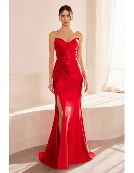 Robe d'invité sans bretelles en satin décolleté en cœur