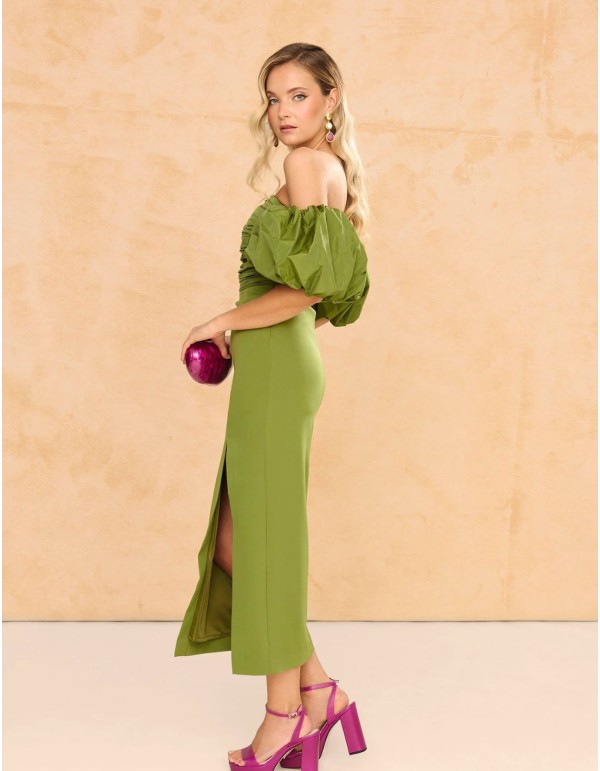 Robe midi décolletée sans bretelles avec manches... 2