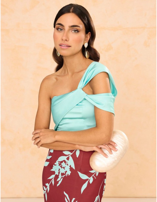 Top de fiesta corto asimétrico