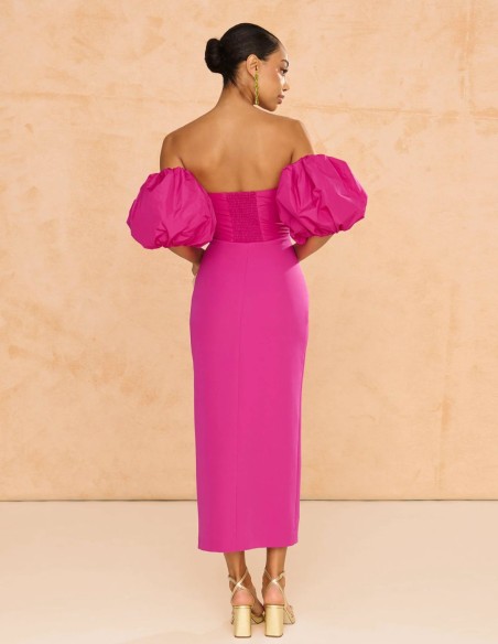 Midi dress for guest with puffed sleeves and slit