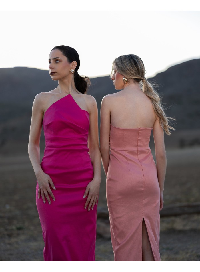 Vestido de fiesta midi con escote palabra de honor en pico para bodas de dia