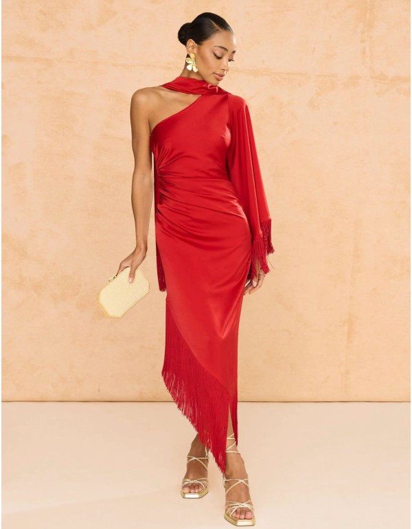 Vestido midi para invitada asimétrico con detalles de flecos