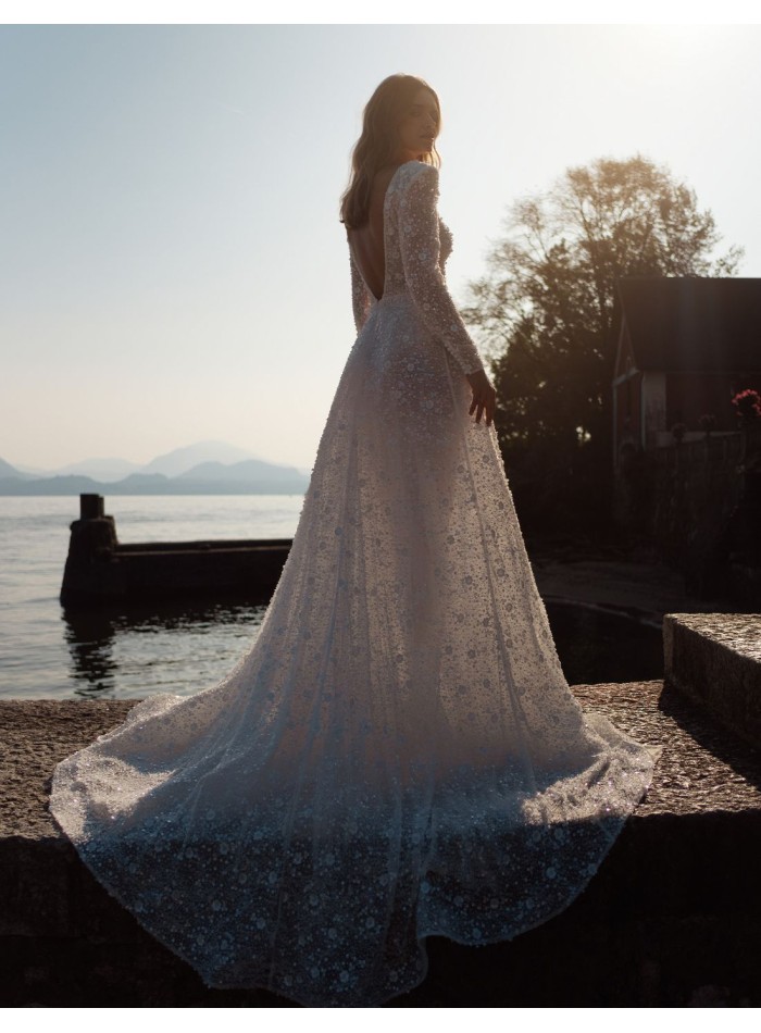 Robe de mariée en dentelle ivoire avec...