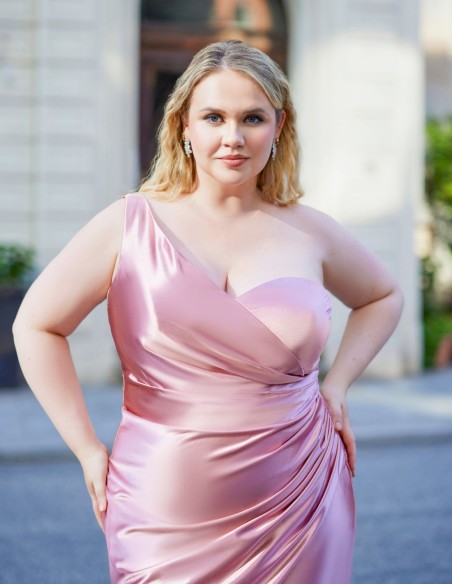 Long party dress with asymmetrical sweetheart neckline