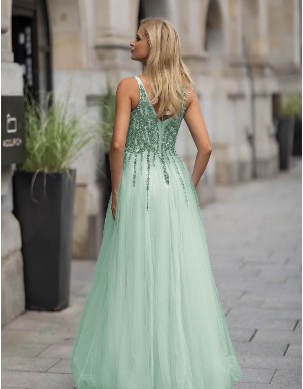 Robe de soirée longue avec jupe en tulle et corsage perlé 2