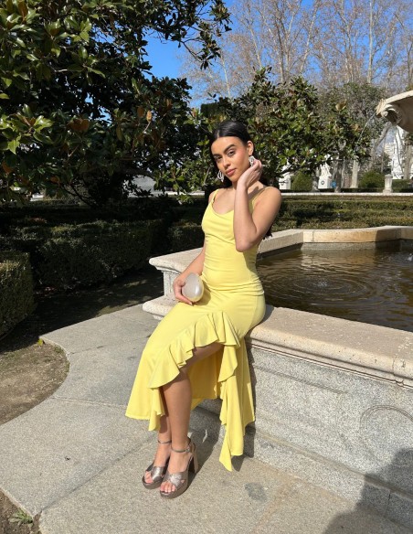 Vestido de fiesta midi con espalda descubierta y detalle volantes