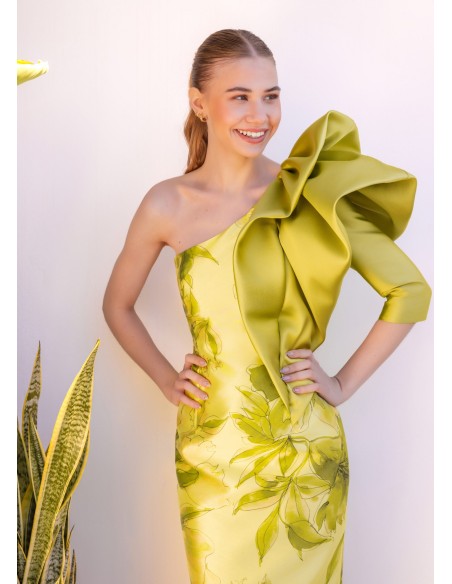 Robe midi imprimée avec volant sur l'épaule