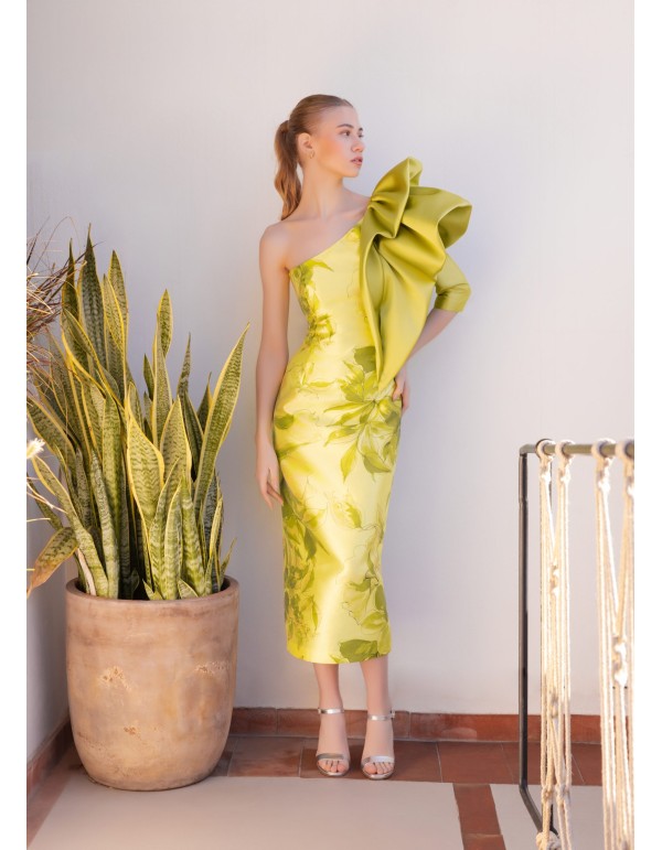 Printed midi dress with ruffle on the shoulder 2