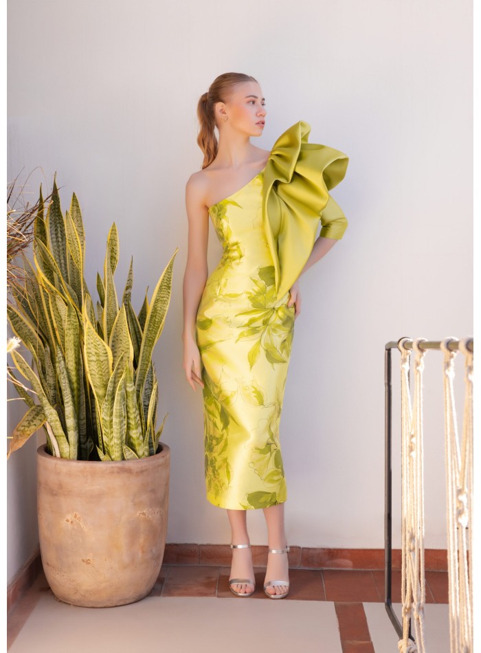 Robe midi imprimée avec volant sur l'épaule