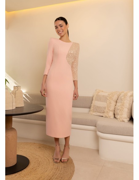 vestido midi de invitada con mmanga