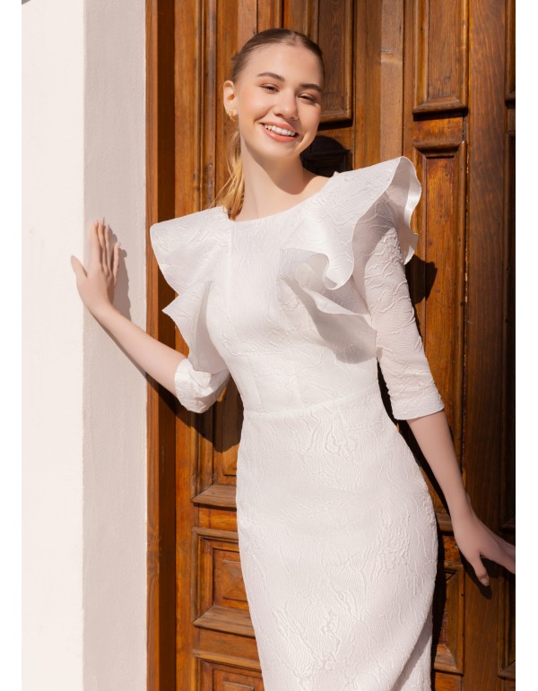 Vestido midi de invitada con botones joya y volumen en...