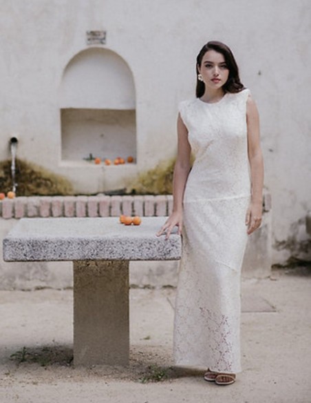 Robe midi blanc cassé avec épaulettes