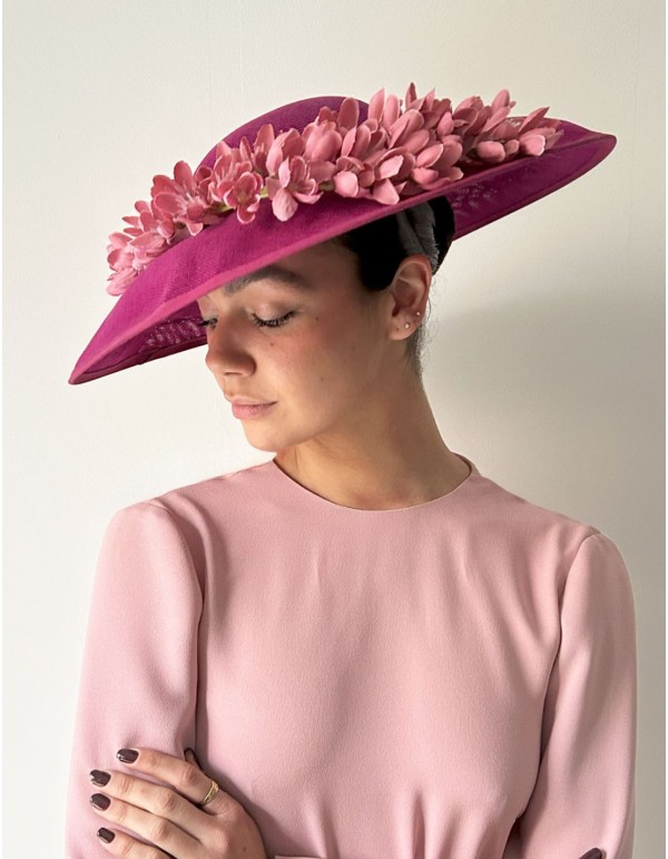 Pamela de invitada buganvilla con detalle flores