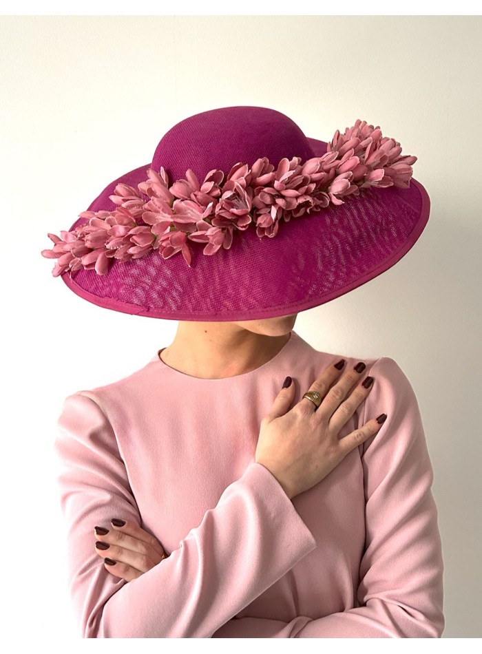 Pamela de invitada buganvilla con detalle flores