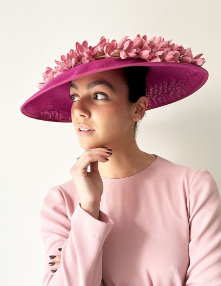 Pamela de invitada buganvilla con detalle flores