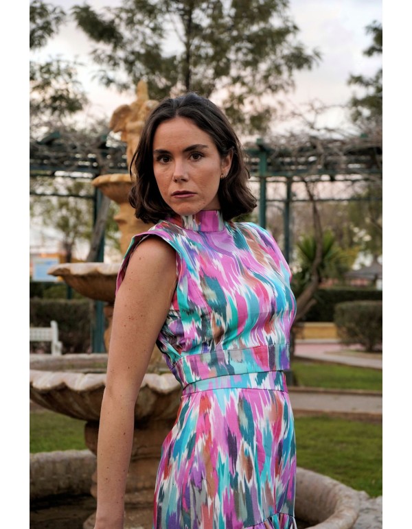 Top de fiesta estampado con corte moderno 2