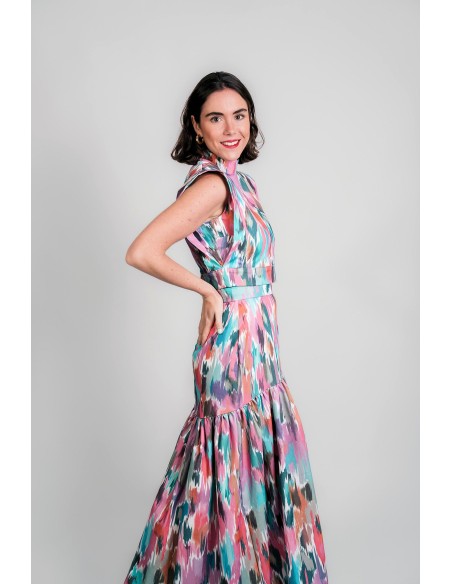 Blusa de fiesta estampada con corte moderno