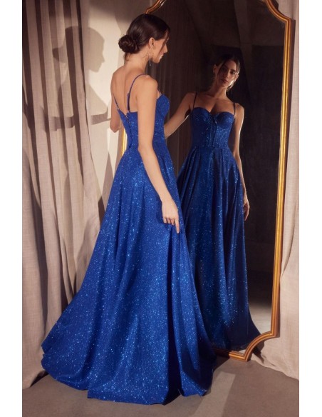 Robe de soirée en tissu brillant avec corsage et jupe flottante