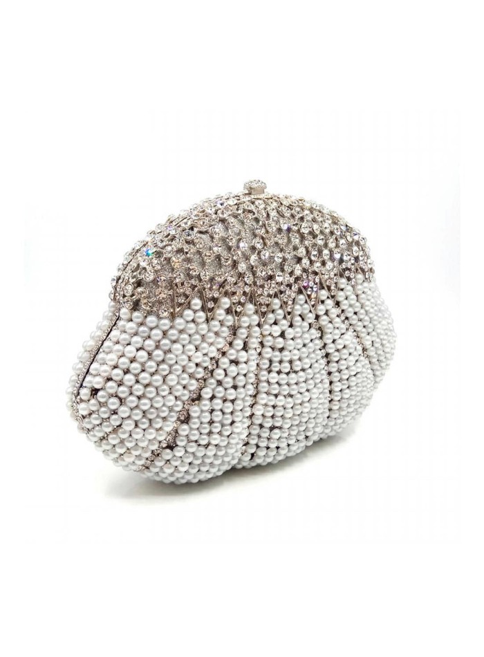 Clutch de fiesta con forma de concha y cristales de Swarovski en plata