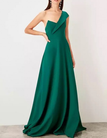 Asymmetric neckline maxi gown in emerald green