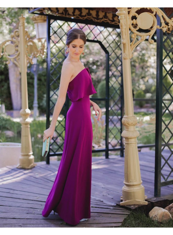 V-neckline Long gown - INVITADA PERFECTA formal events