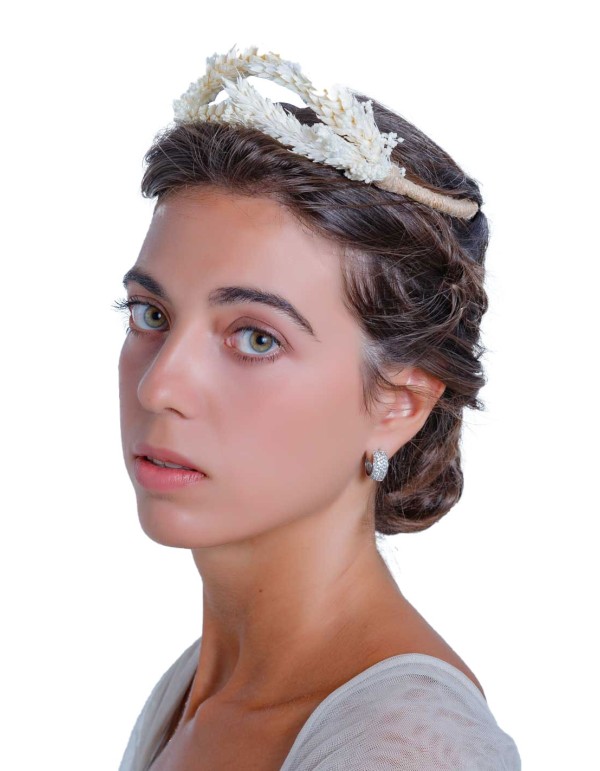 Bridal tiara with preserved natural seeds 2