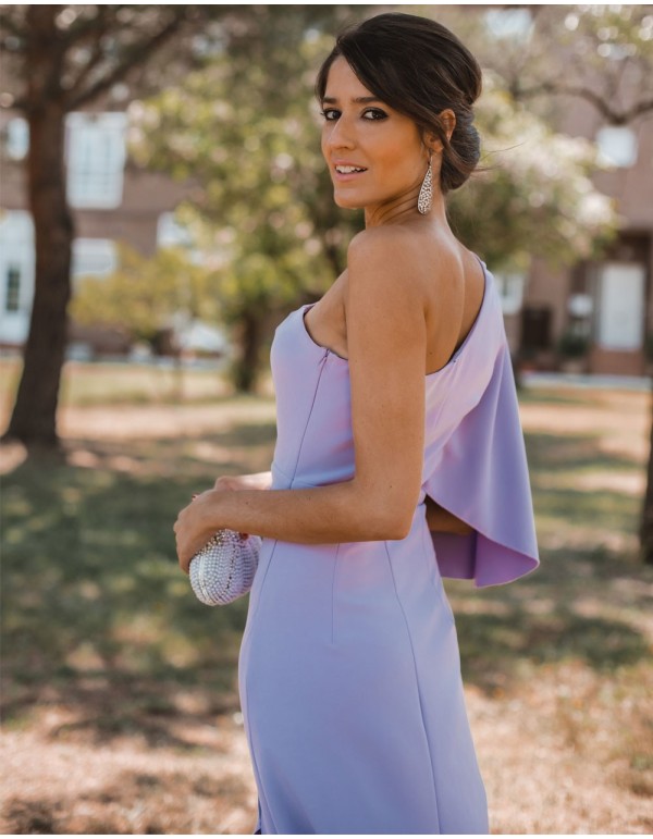 Asymmetric neckline maxi dress in lilac - Invitada Perfecta