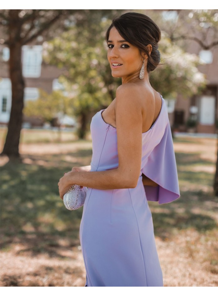 Asymmetric neckline maxi dress in lilac - Invitada Perfecta