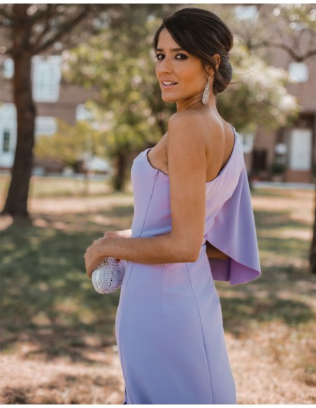 Asymmetric neckline maxi dress in lilac - Invitada Perfecta