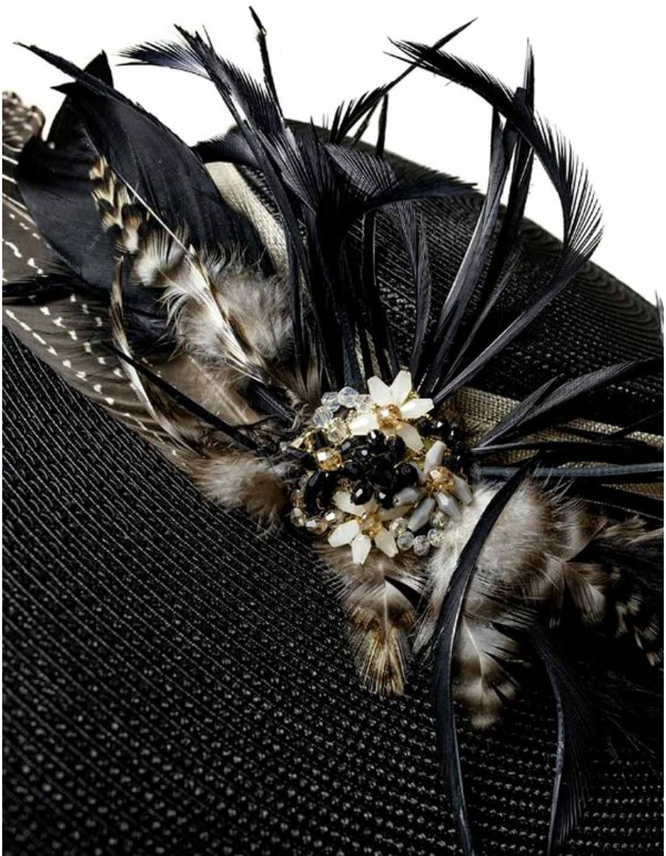 Black wide-winged fascinator with feather decoration 2