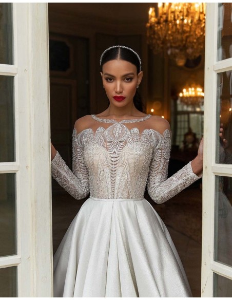 Diadema fina con pedrería incrustada-1