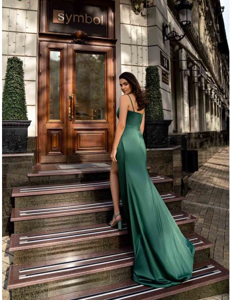 Long gown with crossover neckline and central opening with train by INVITADISIMA