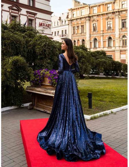Vestido largo de noche de manga larga con escote delantero y espalda para invitadas