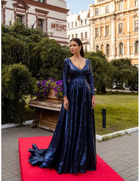 Vestido largo de noche de manga larga con escote delantero y espalda