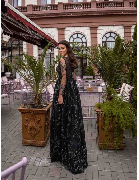 Vestido largo de noche con manga larga de encaje y falda de tul negra para invitadas