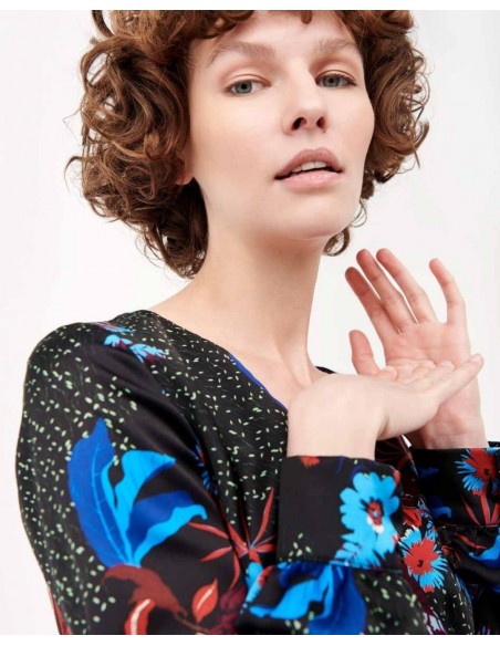 Vestido de cóctel negro con estampado floral de Cyrana Furs - 2