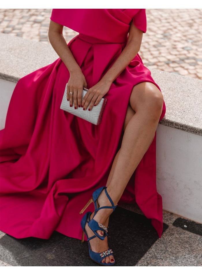 Bolso de fiesta de pedreria llevado por sandra majada de invitada perfecta.