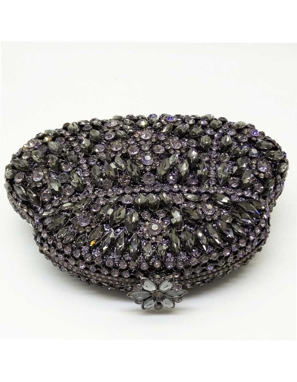 Jeweled clutch bag in the shape of an antique purse 2