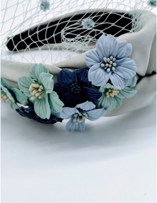 Diadema de tela con miniflores de yute con pistilo de Monisima de la muerte 2