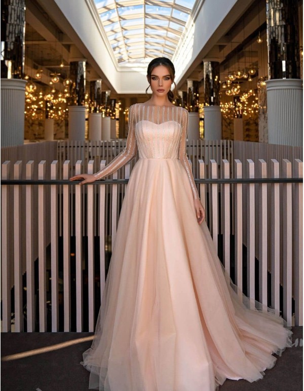 Vestido de fiesta largo con escote ilusión de pedrería EMABRIDE - 3 2